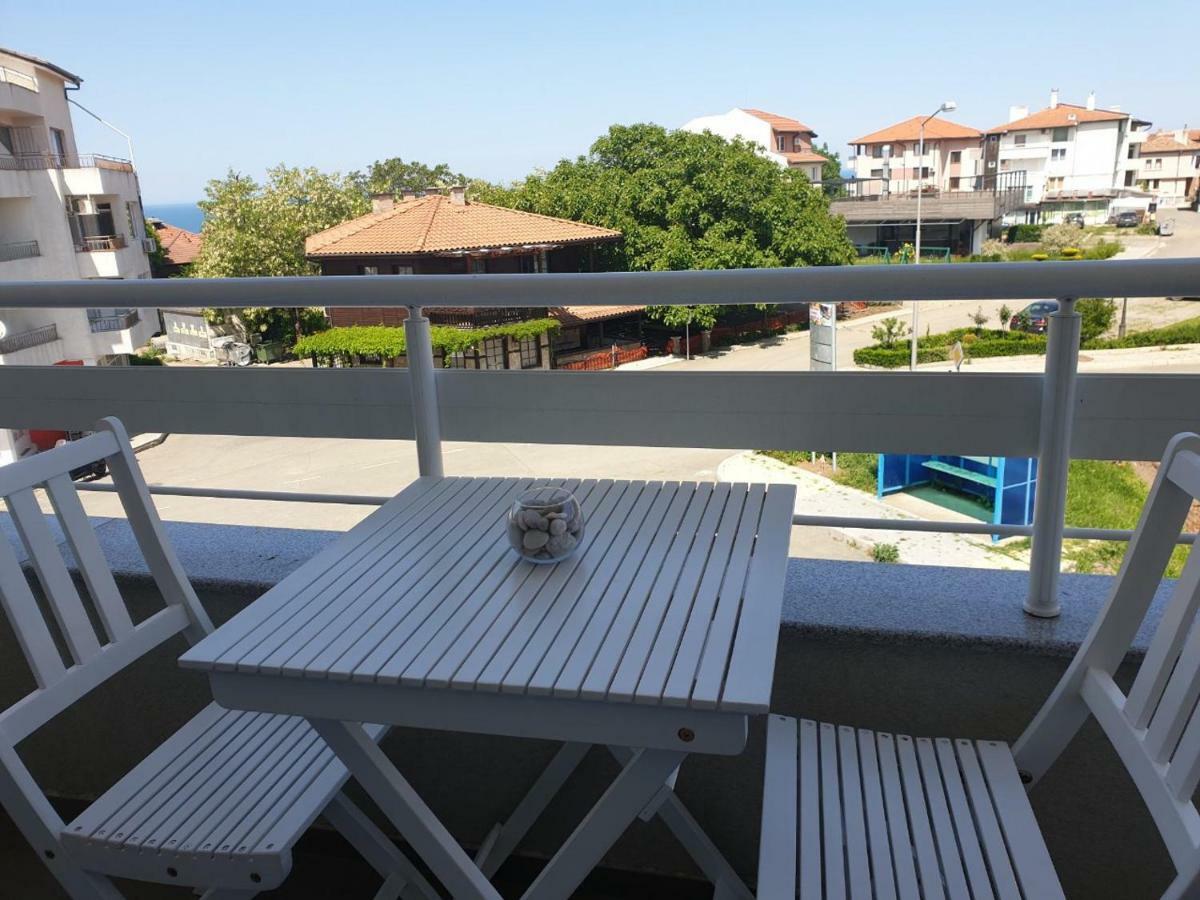 Hiora Apartments Vasiliko Царёво Экстерьер фото