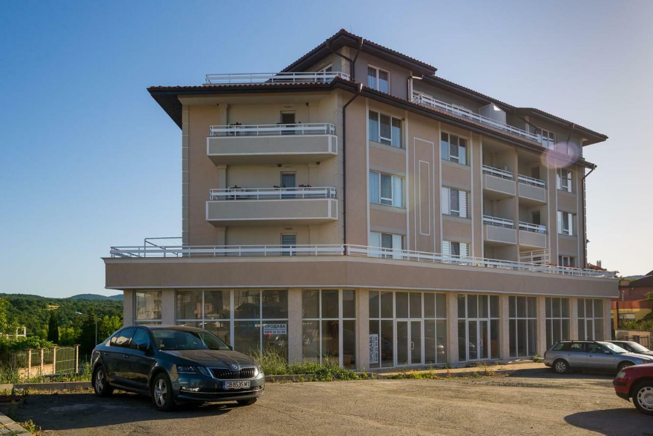 Hiora Apartments Vasiliko Царёво Экстерьер фото